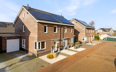 Aan de Cape. 8