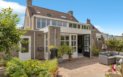 Robijnring 55