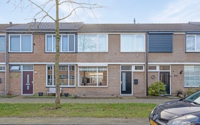 van Tijenst. 11