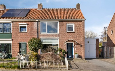 Mahoniehoutstraat 8