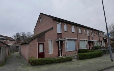 Weg door de. 46