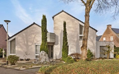 Hoevenstraat 16