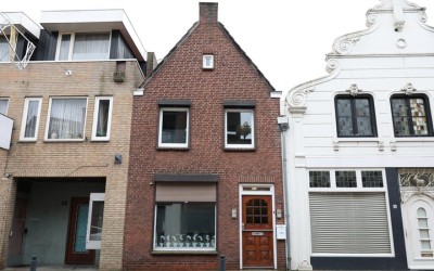 Steenstraat 24