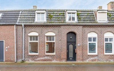 Dorpsstraat 38