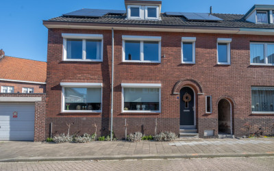 Roothaanstraat 1