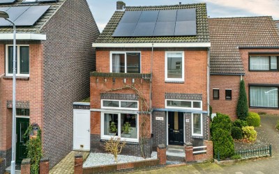 1e Graaf va. 23