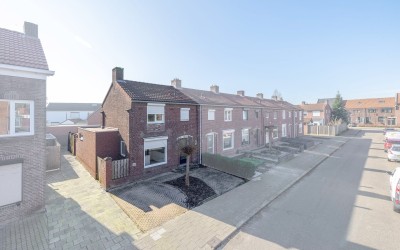 van Kleefstraat 12
