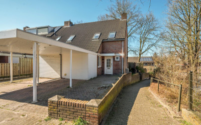 Postiljonhof 35