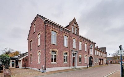 Markt 8