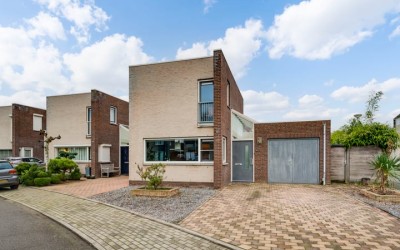 Hoefstraat 24
