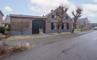 Dorpstraat 9