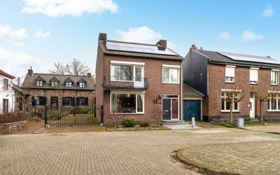 Oude Maasst. 104