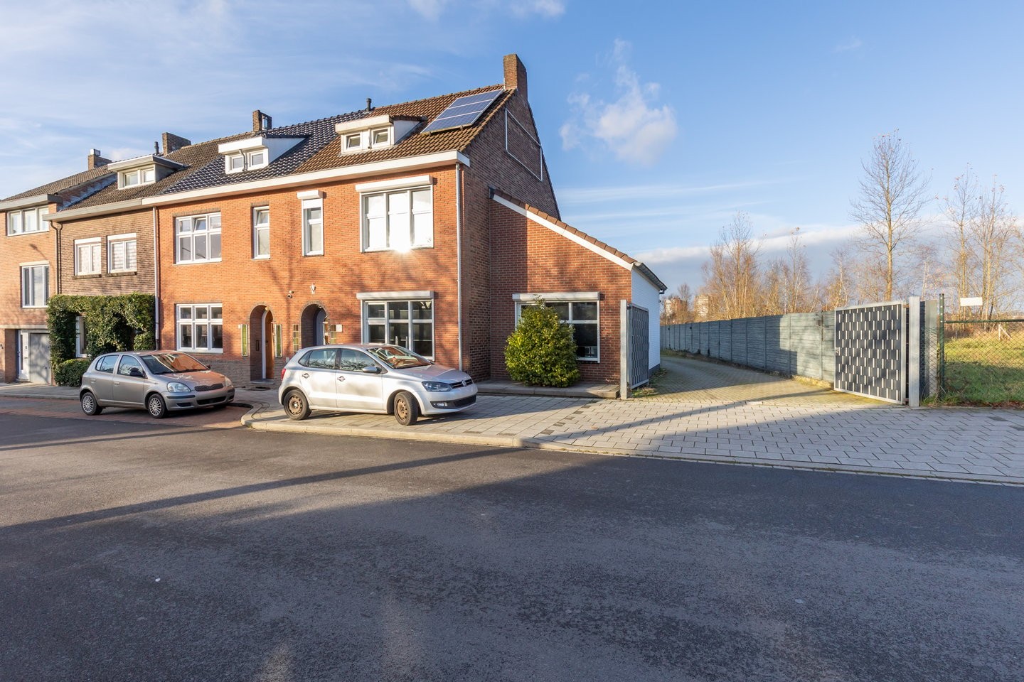 Hoekwoning te koop: Roebroekweg 27, Heerlen