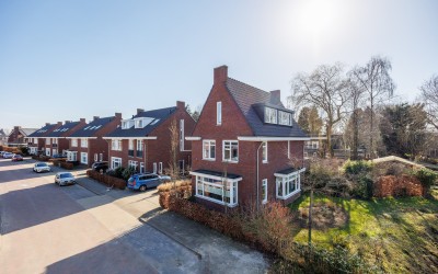 Heinrich Böllstraat 2