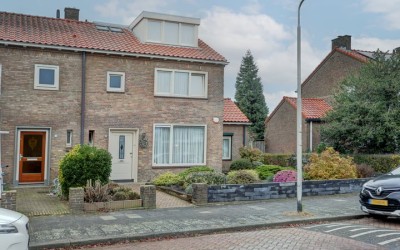 Treubstraat 28