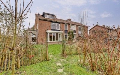 Prins Bernhardstraat 24