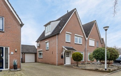 Middelveld 60