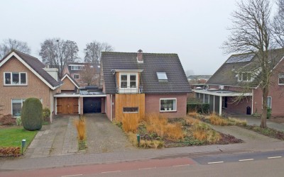 Oosterhouts. 81