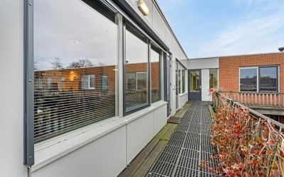 Van Brienen. 7-9