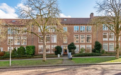 Burgemeeste. 85-3