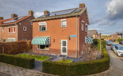 Oranjestraat 13