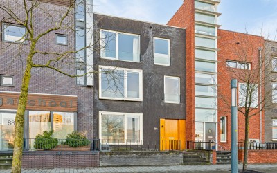 Lonnekerspoorlaan 86