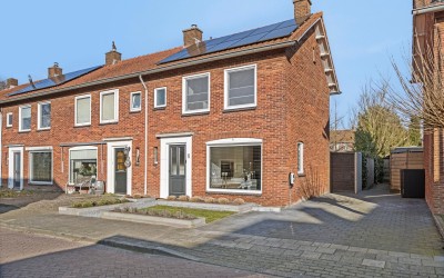 Mr. Treubstraat 6