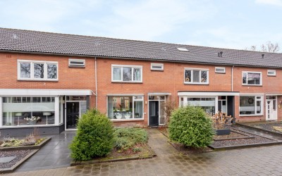 J.W.F. van Hartenstraat 21