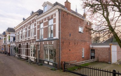 Doelenstraat 1