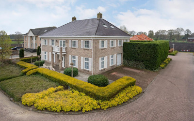Burg.Mulder. 4