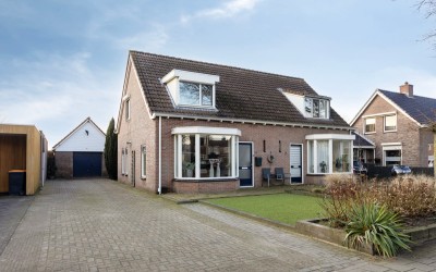 Riegshoogte. 76