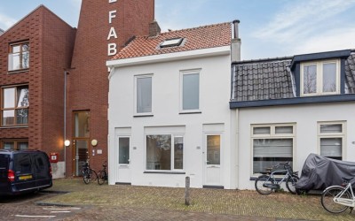 Hoogstraat 114