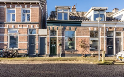 Van der Lae. 32