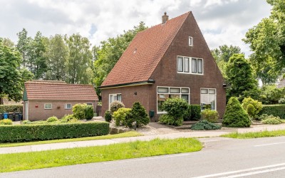 Kroesenallee 8
