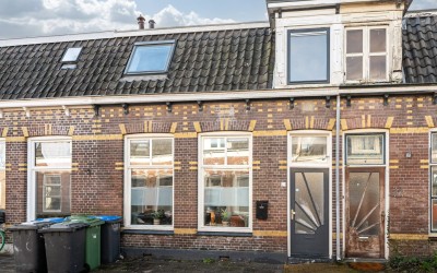1e Woudstra. 24