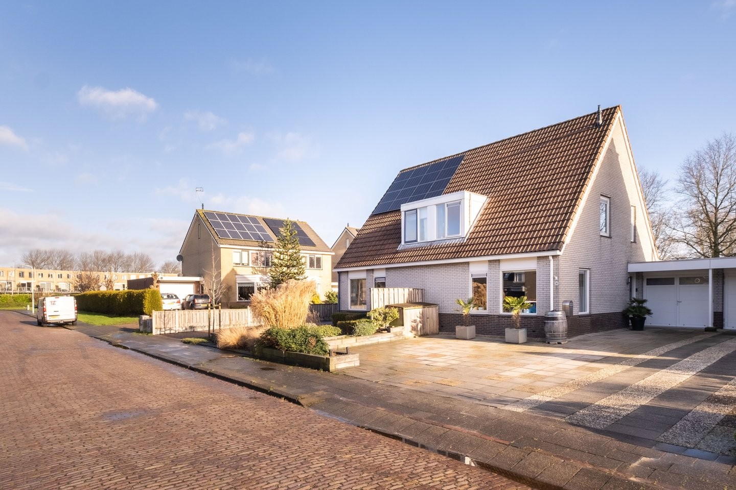 Tussenwoning te koop: Pinksterbloem 30, Sneek