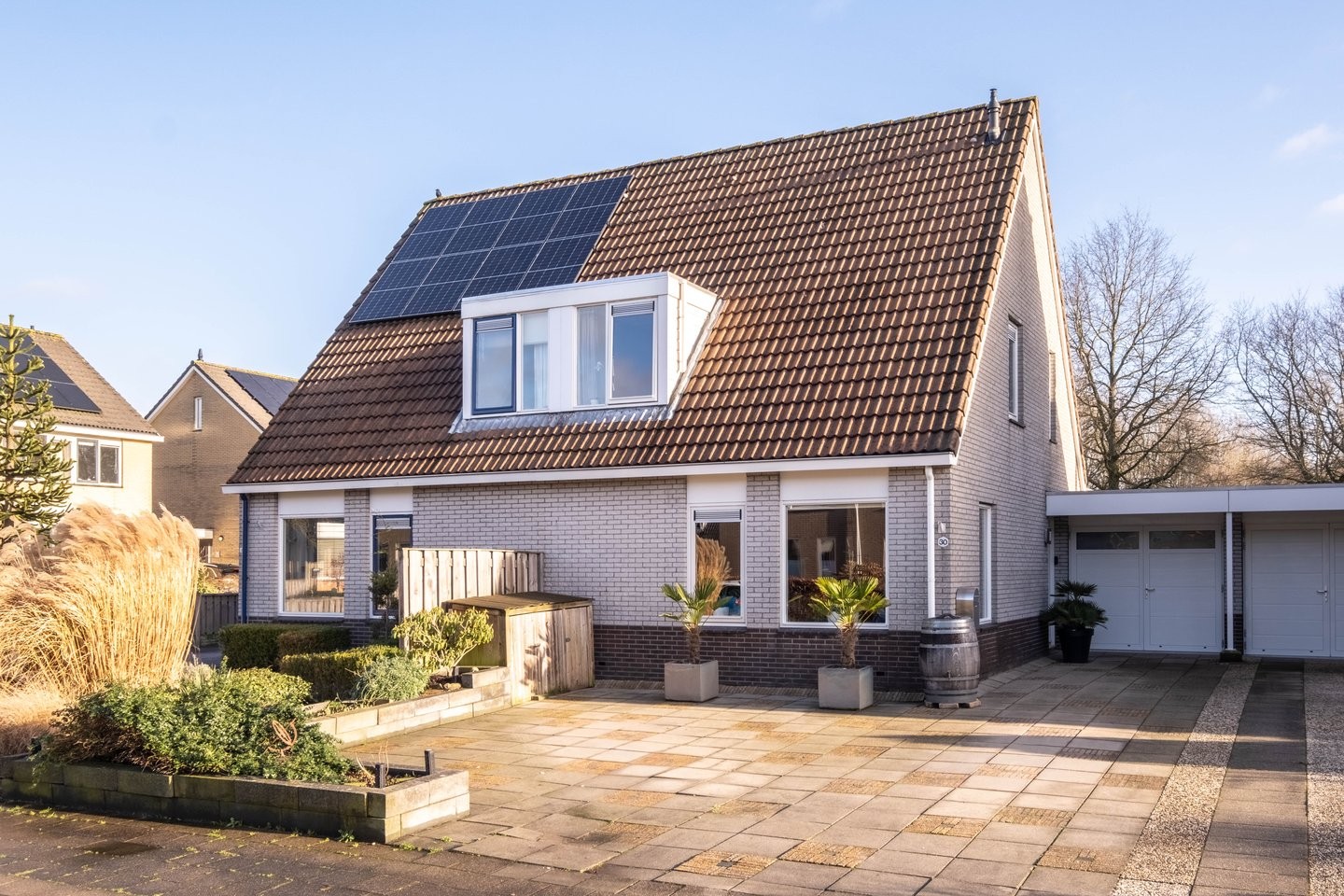 Tussenwoning te koop: Pinksterbloem 30, Sneek