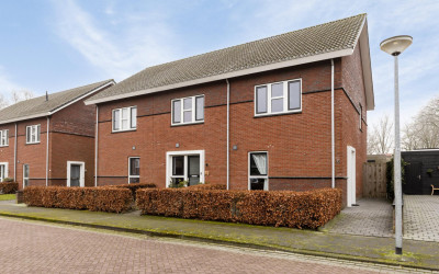 Kluft 8