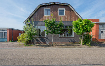 Dorpsstraat 48